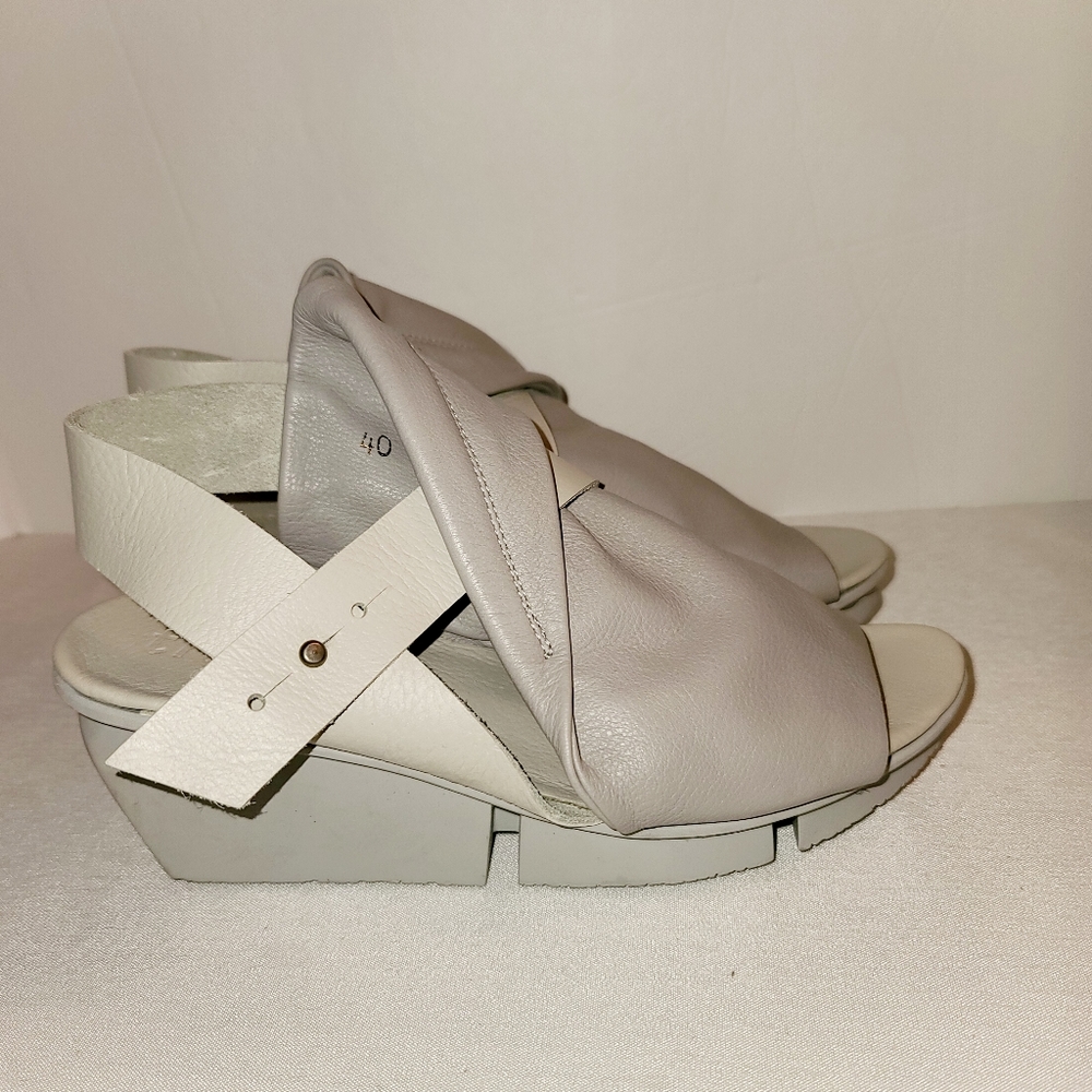 Trippen NEW grey platform sandals